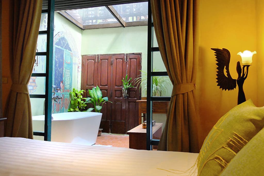 Lovely design and very well outfitted. You can RELAX here.