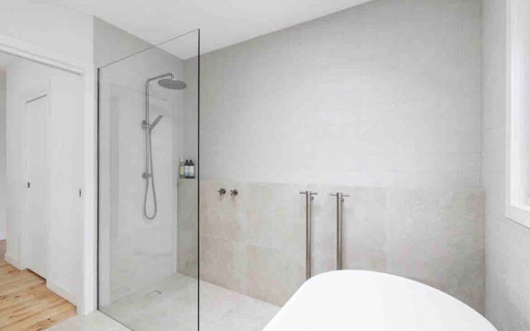 Abode on Batman gallery image 3