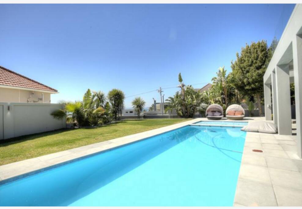 large cold pool with smaller heated pool