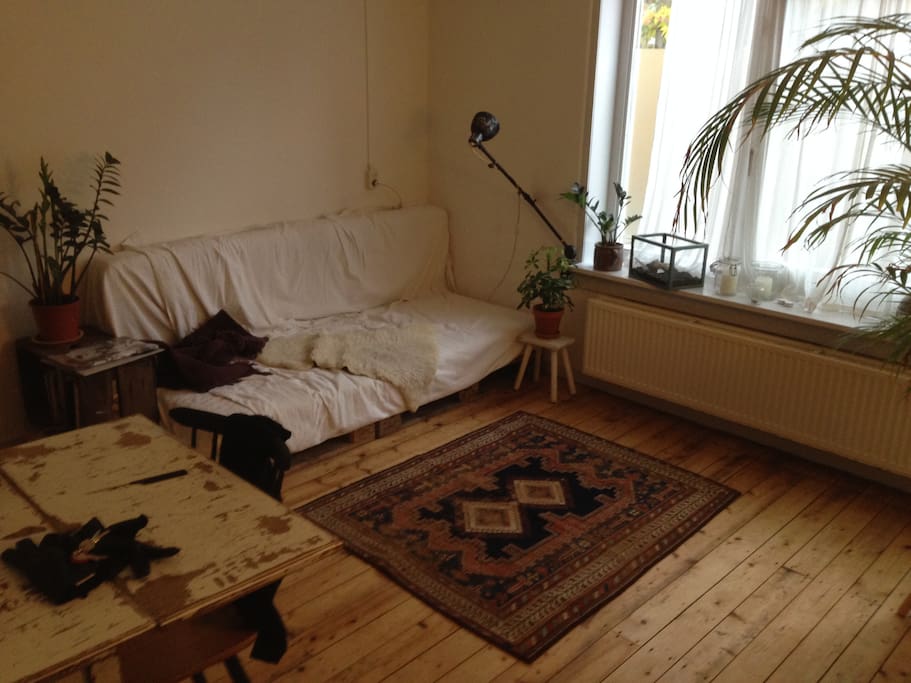 Now there's also a couch in the living room :)