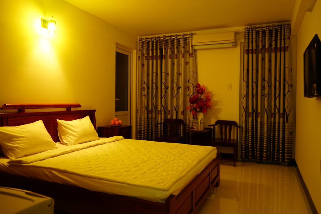 double room with balcony outside 25 usd/2 person