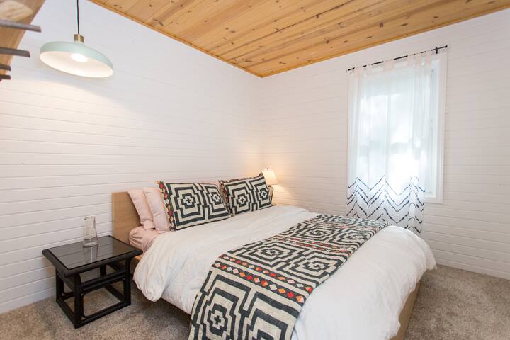 Spa-like bedrooms with memory foam mattresses and 800 thread count sheets