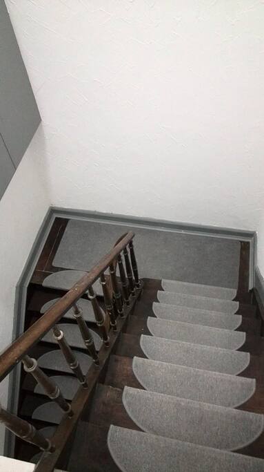 2 EG Treppen