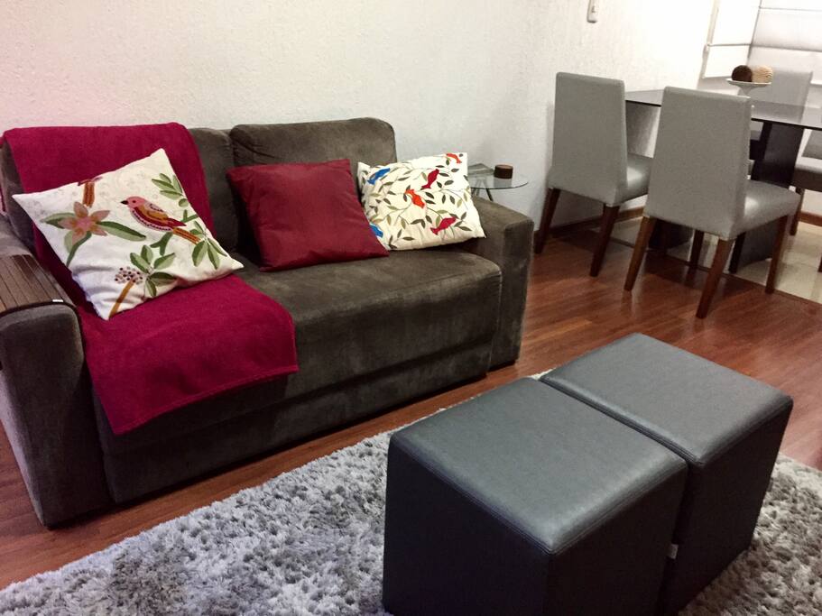 Sofá cama super confortável e prático!