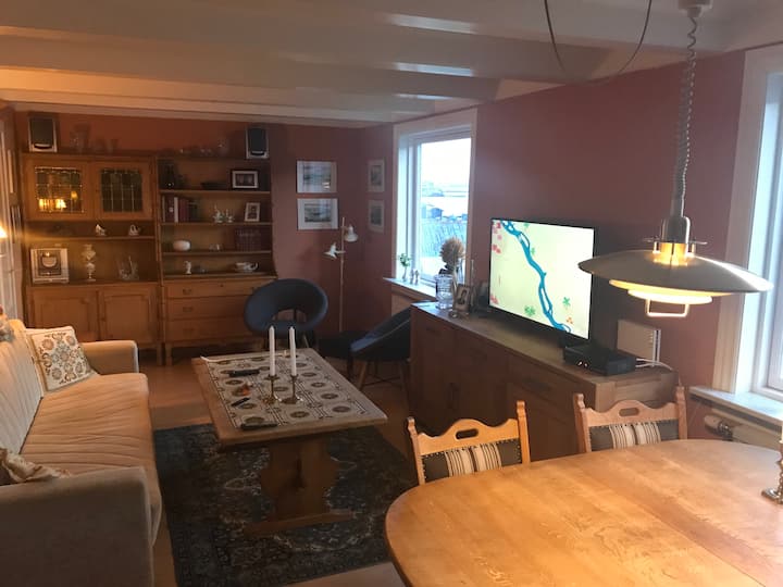 "Det Lille Gule Hus" Kan Også Lejes I En Nat - Faroe Islands
