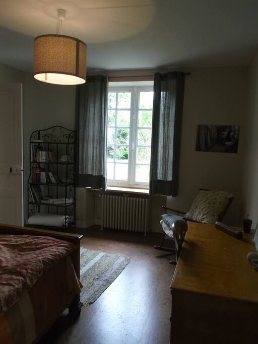chambre donnant sur jardin