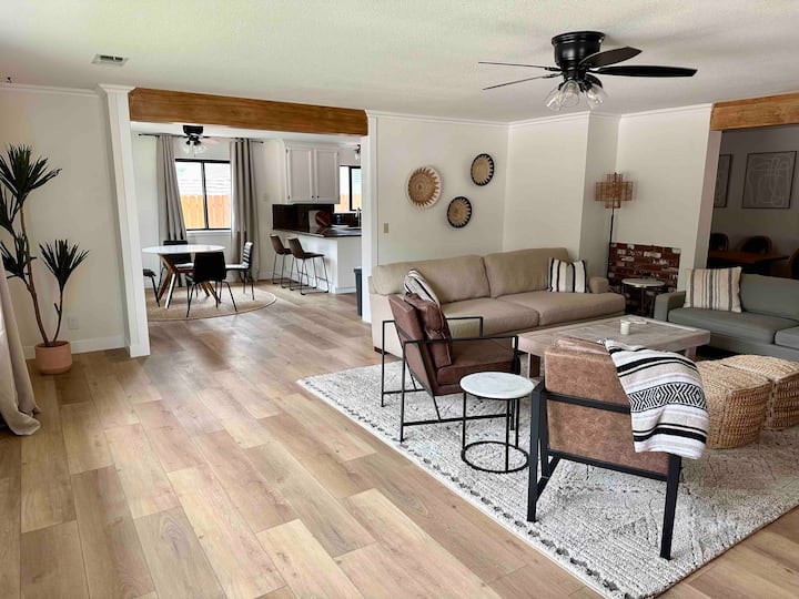 Modern Wine Country Farmhouse Near Downtown - Paso Robles
