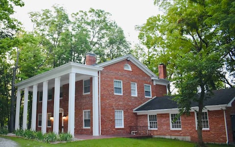 Luxurious Historic home at the heart of Columbia
