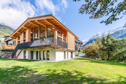 Chalet Wapiti - Modern mountain retreat