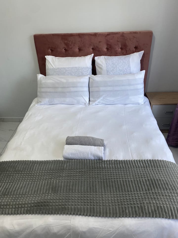 غرفة النوم 1