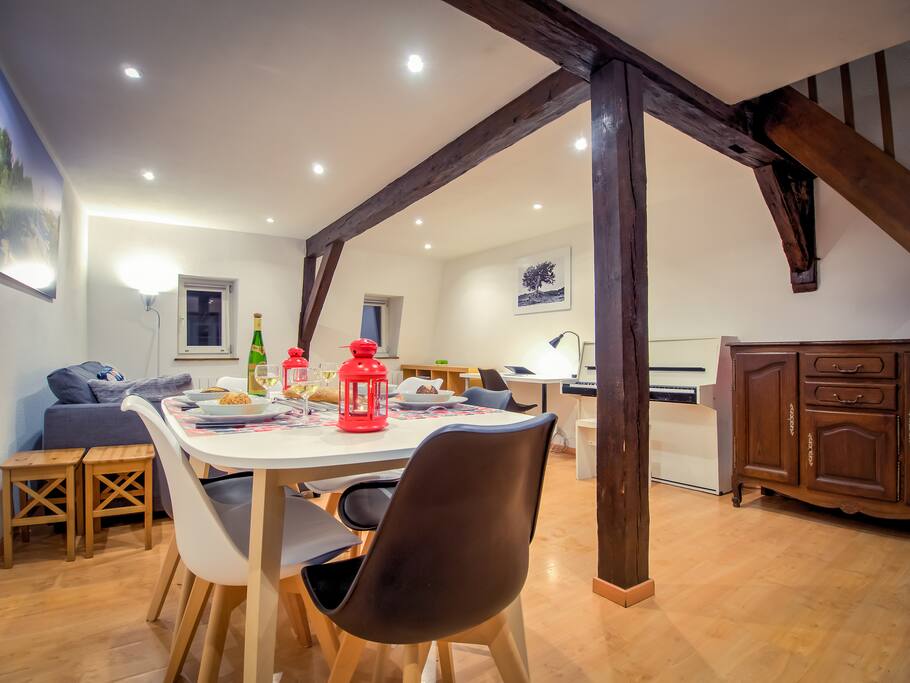 Salle à manger ouverte sur le salon