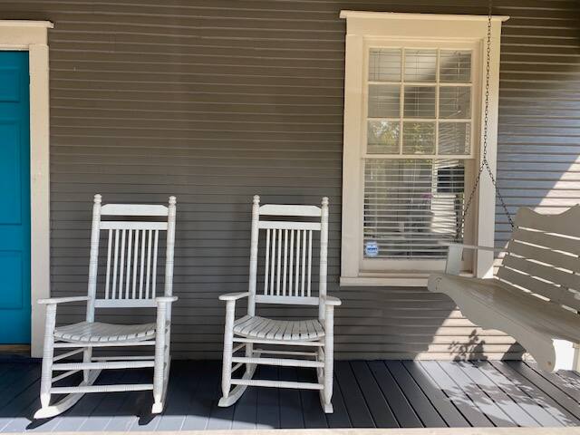 Entire House – Cozy, Lower Greenville Craftsman! gallery image 3