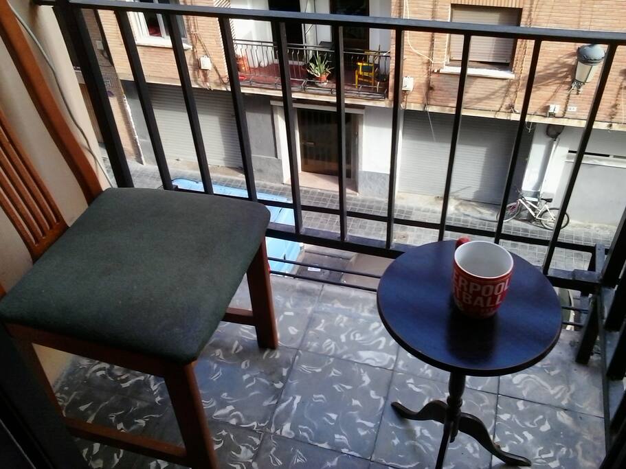 TEATIME ON BALCONY