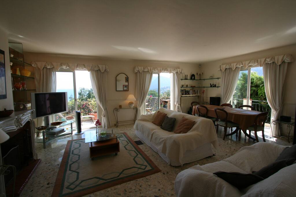 Main salon