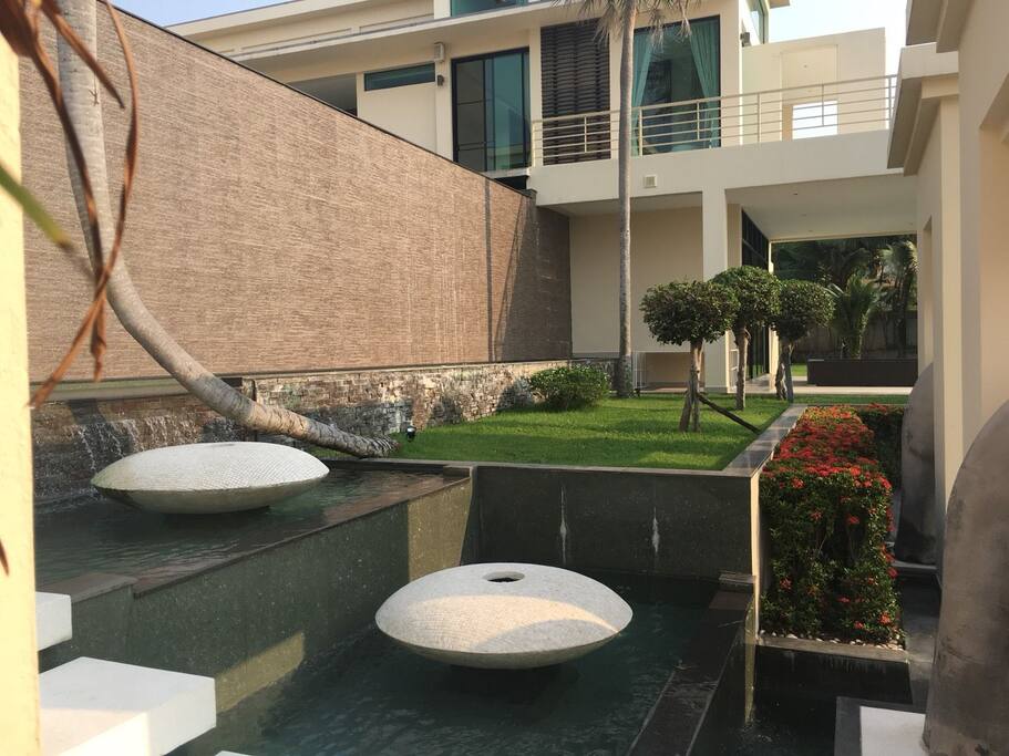 Fountain, garden