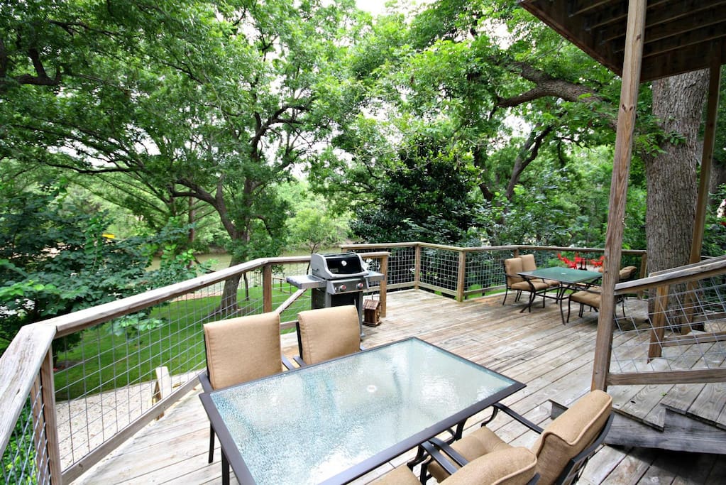 Spacious Deck with Comfortable Seating