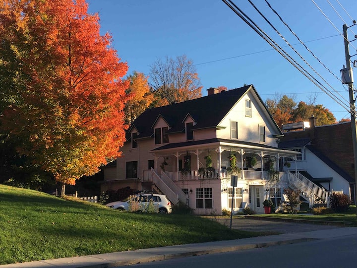 North Hatley Vacation Rentals & Homes - Quebec, Canada | Airbnb