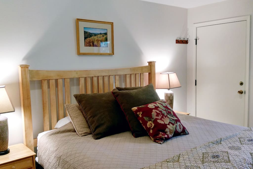 Beaver Creek West Condo W-1 Master bedroom with King bed