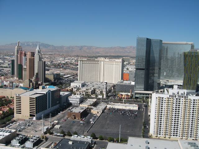 MGM Signature 2BR3BA PH Strip view No Resort Fee gallery image 4