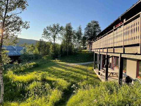 Cabin with outdoor Jacuzzi and amazing views