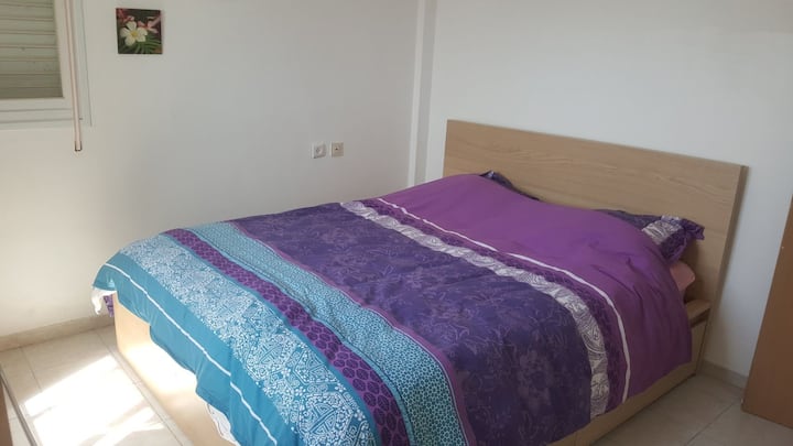spálňa s manželskou posteľou 160