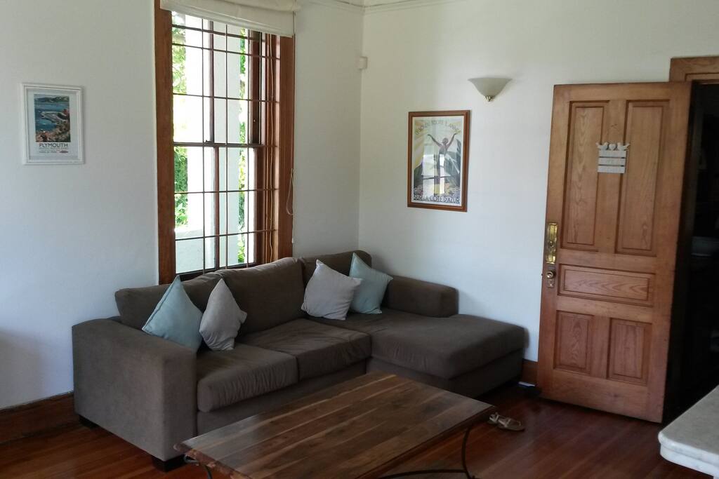 Living/TV room