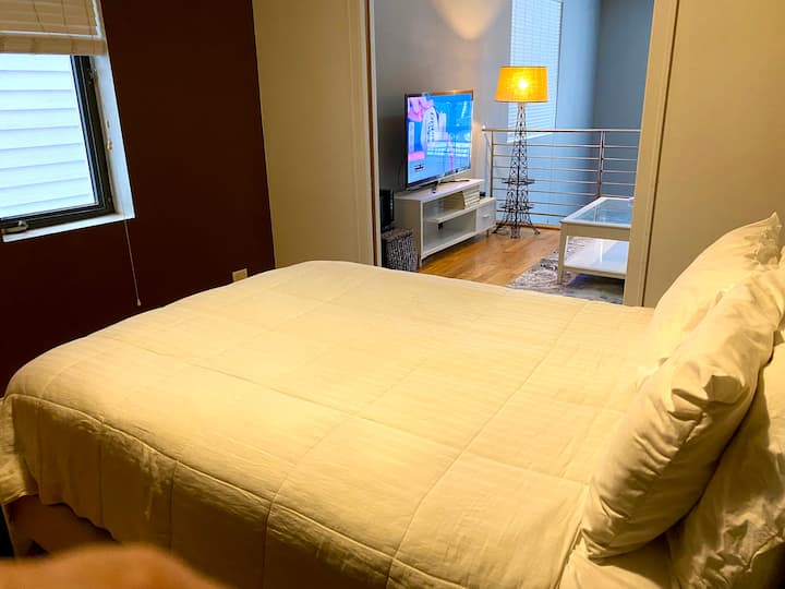Chumba cha kulala karibu na ukumbi wa mezzanine