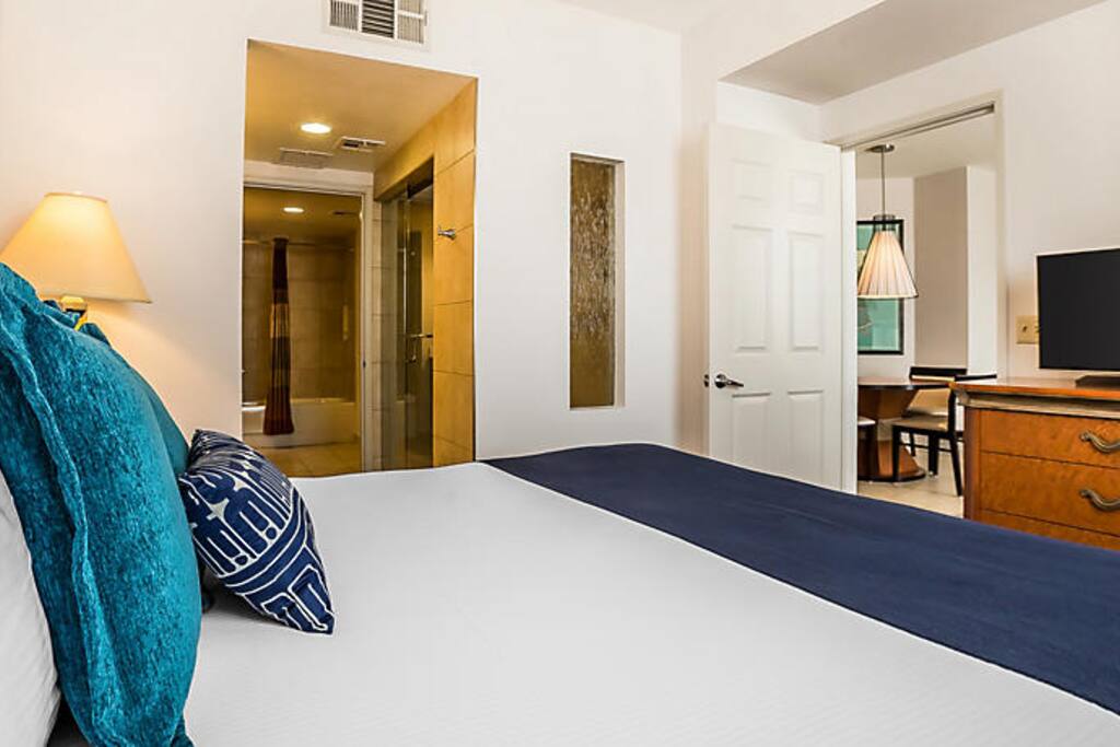 1 Bedroom - King Bed