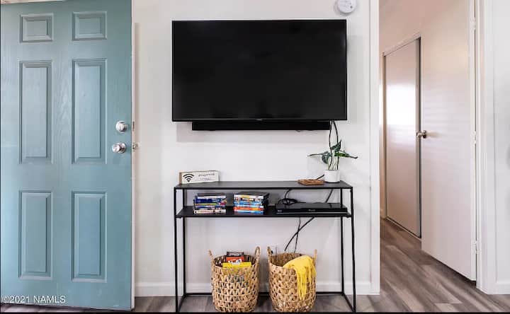 Smart TV with Sound Bar