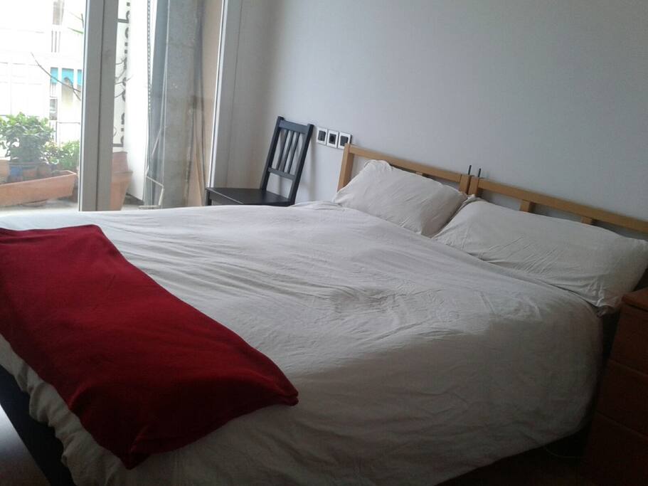 2 quiet and large double rooms