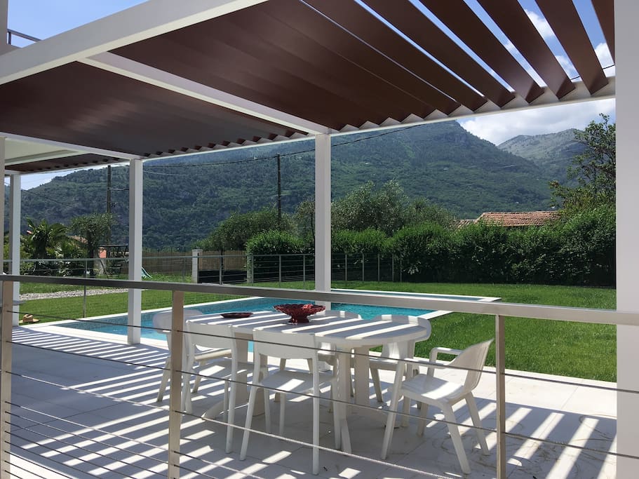 Salle à manger extérieure