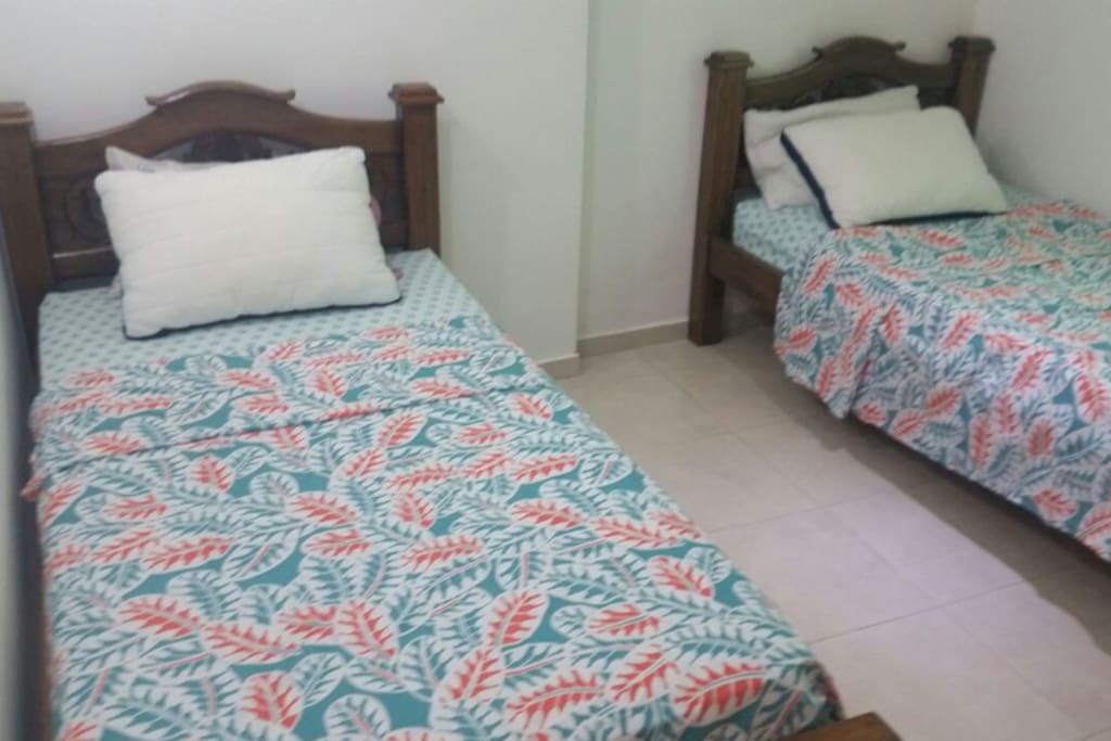 Twin bed room