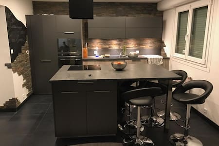 3. Appart' moderne avec vue exceptionnelle