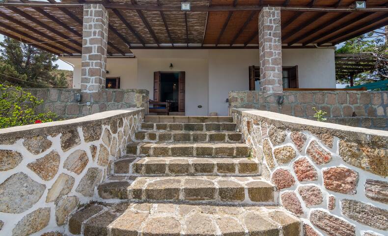 Pappou’s Home gallery image 4