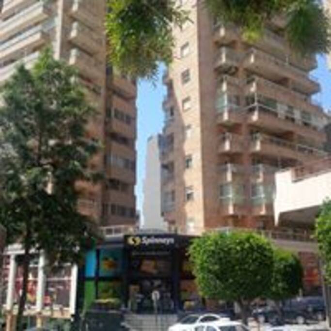 Building complex