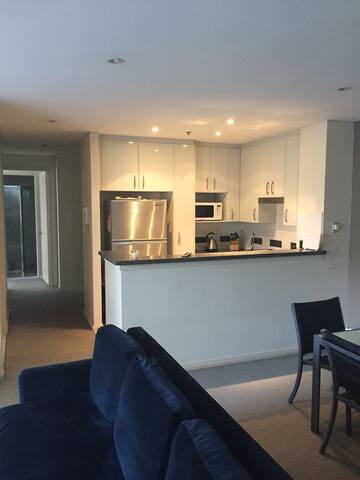 Fully furnished 2 bedroom apartment waterloo