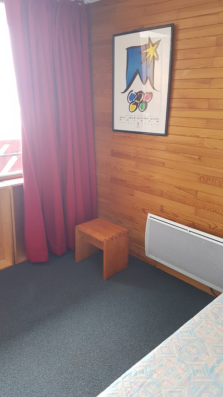 separate chamber after closure