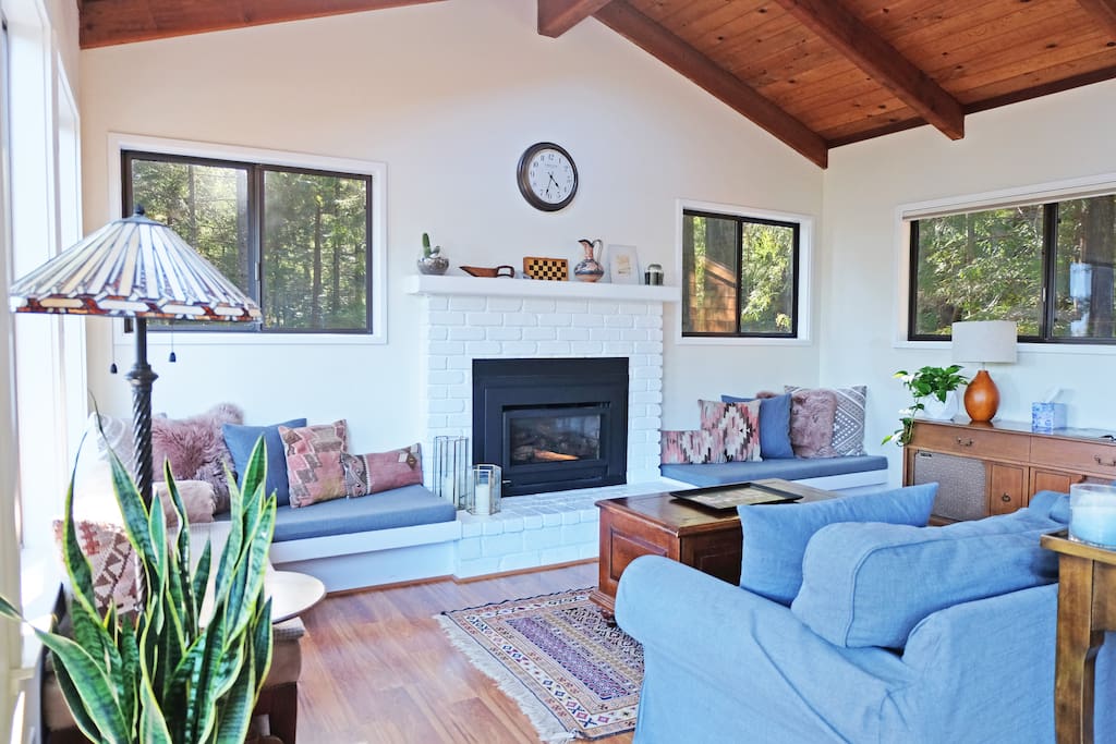 Living room with gas fireplace