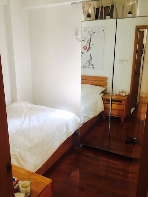 Bedroom/closet