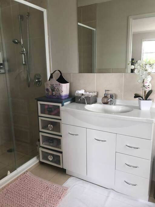 Ensuite