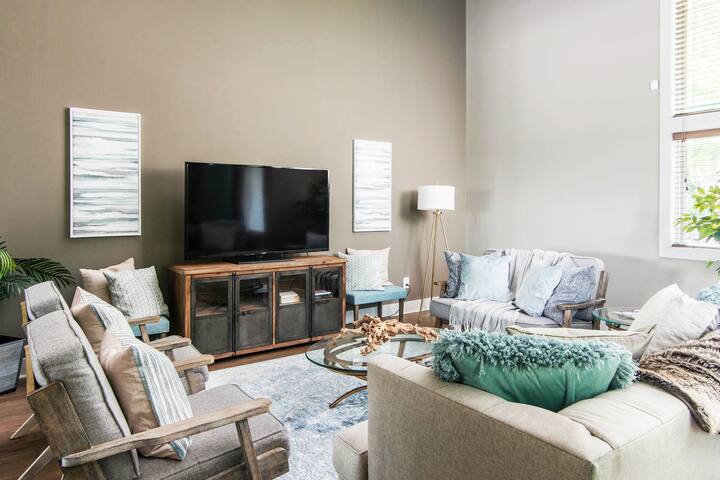 Rooftop Harmony gallery image 5