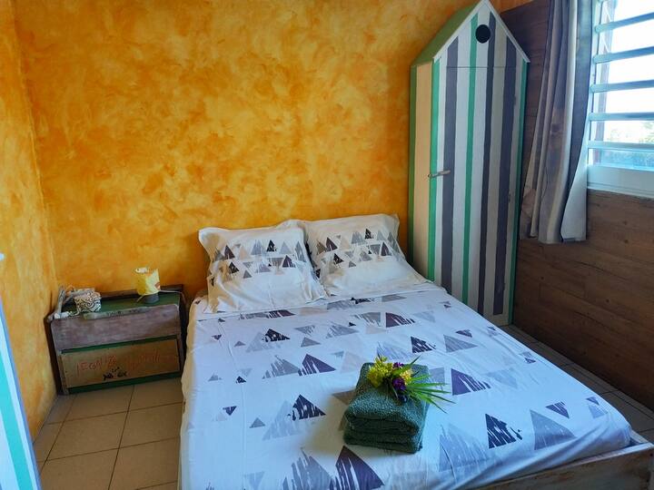 chambre 2, lit 140