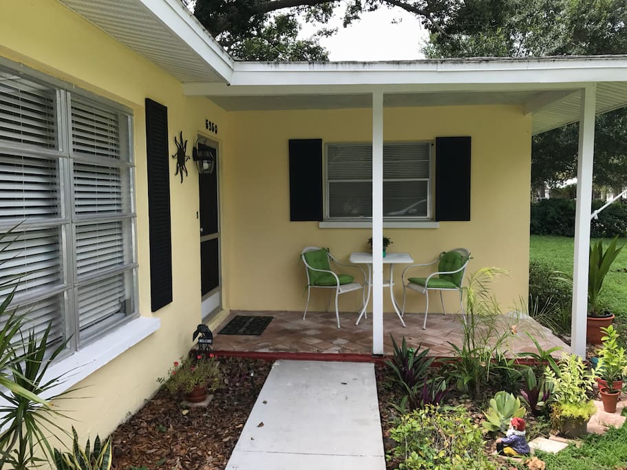 Light, easy access, entrance to the home.