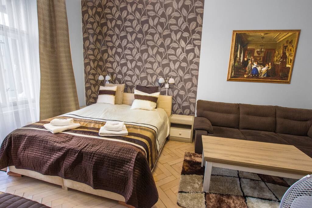 1st bedroom