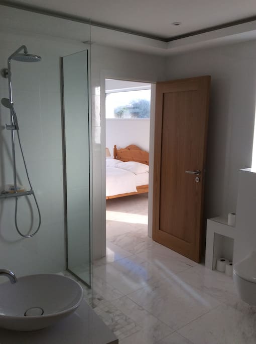 Shared bathroom with bath. (Separate entrance from bedroom)