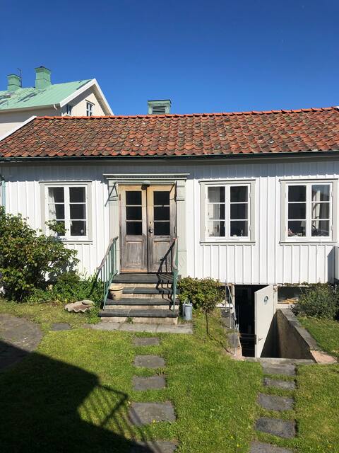 Idyllic guesthouse on Marstrandsön.