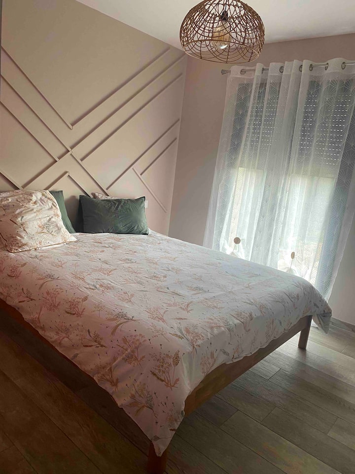 Chumba cha kwanza cha kulala