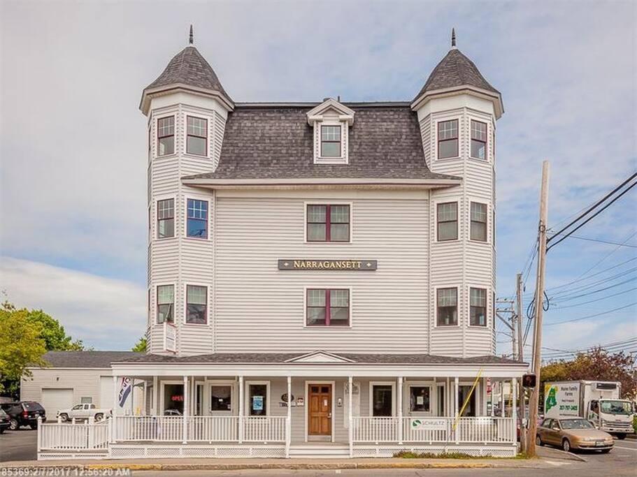 Narragansett Building