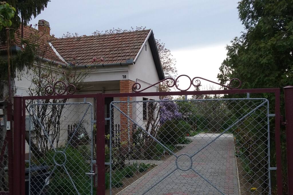 gate