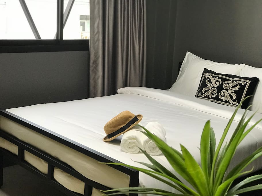 Clean, comfort & silence bedroom for extra guest like you.